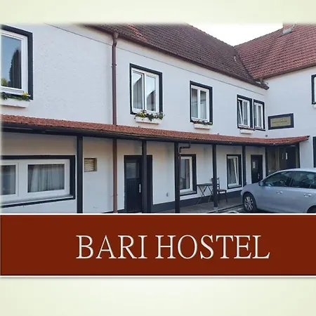 Baarii - Hostel